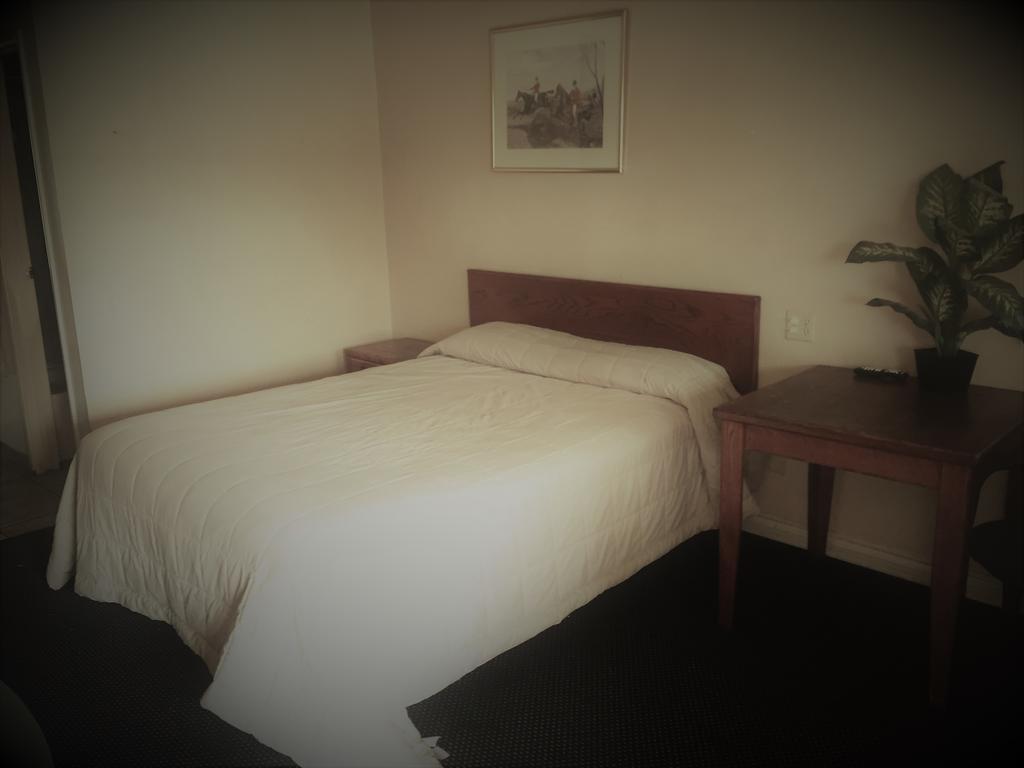 Budget Inn リバーサイド エクステリア 写真